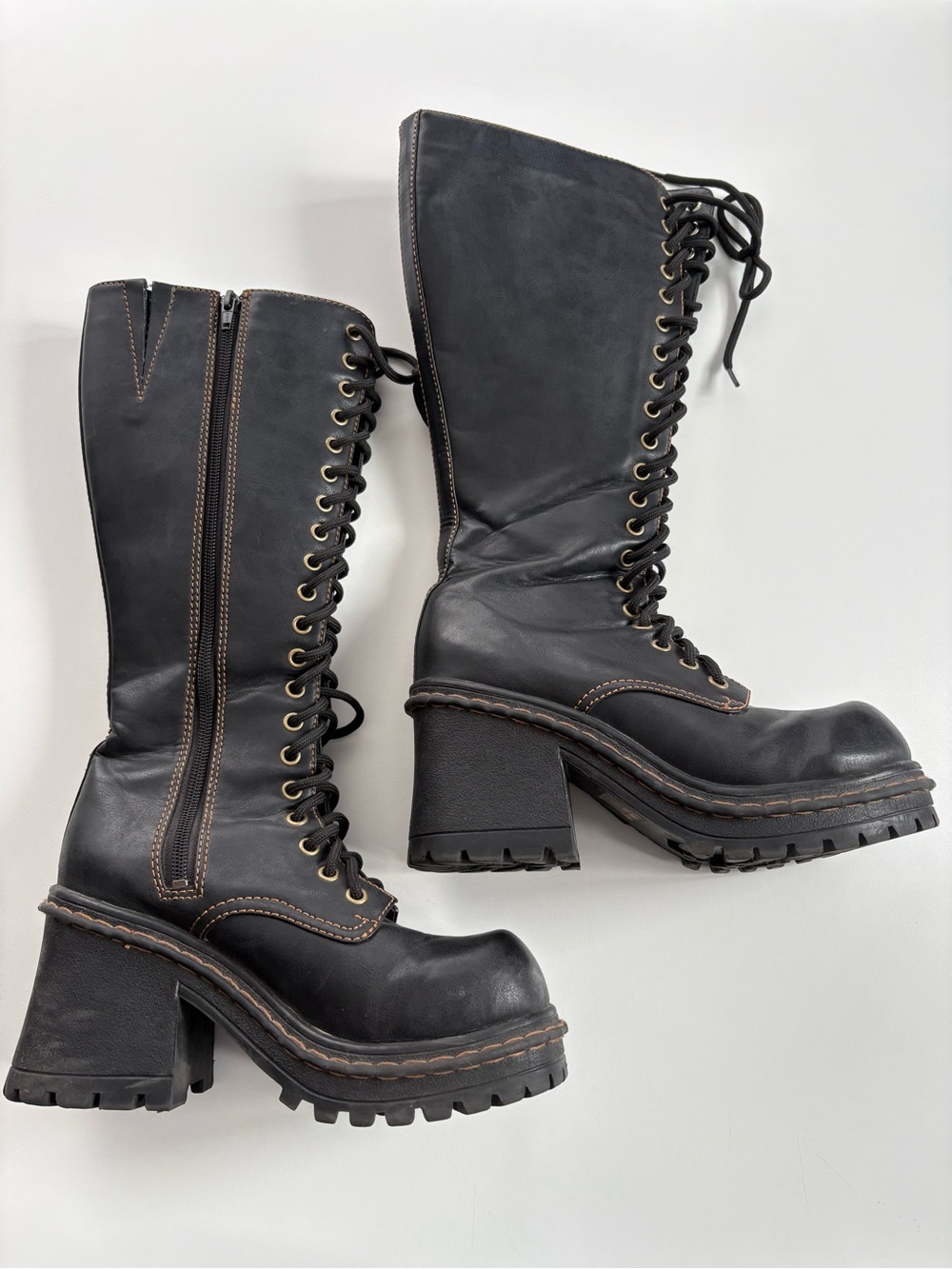 RARE Vintage Y2K SODA Knee High Platform Lace Up Combat Boots Black Bratz